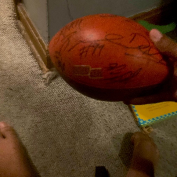 Autographed Cleveland browns football - Picture 3 of 3